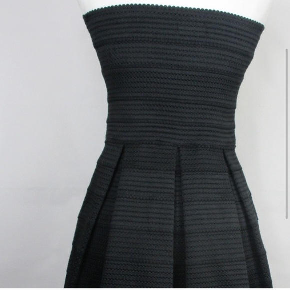 NWT Black EXPRESS bandage dress! π₯π₯ - Picture 4 of 4
